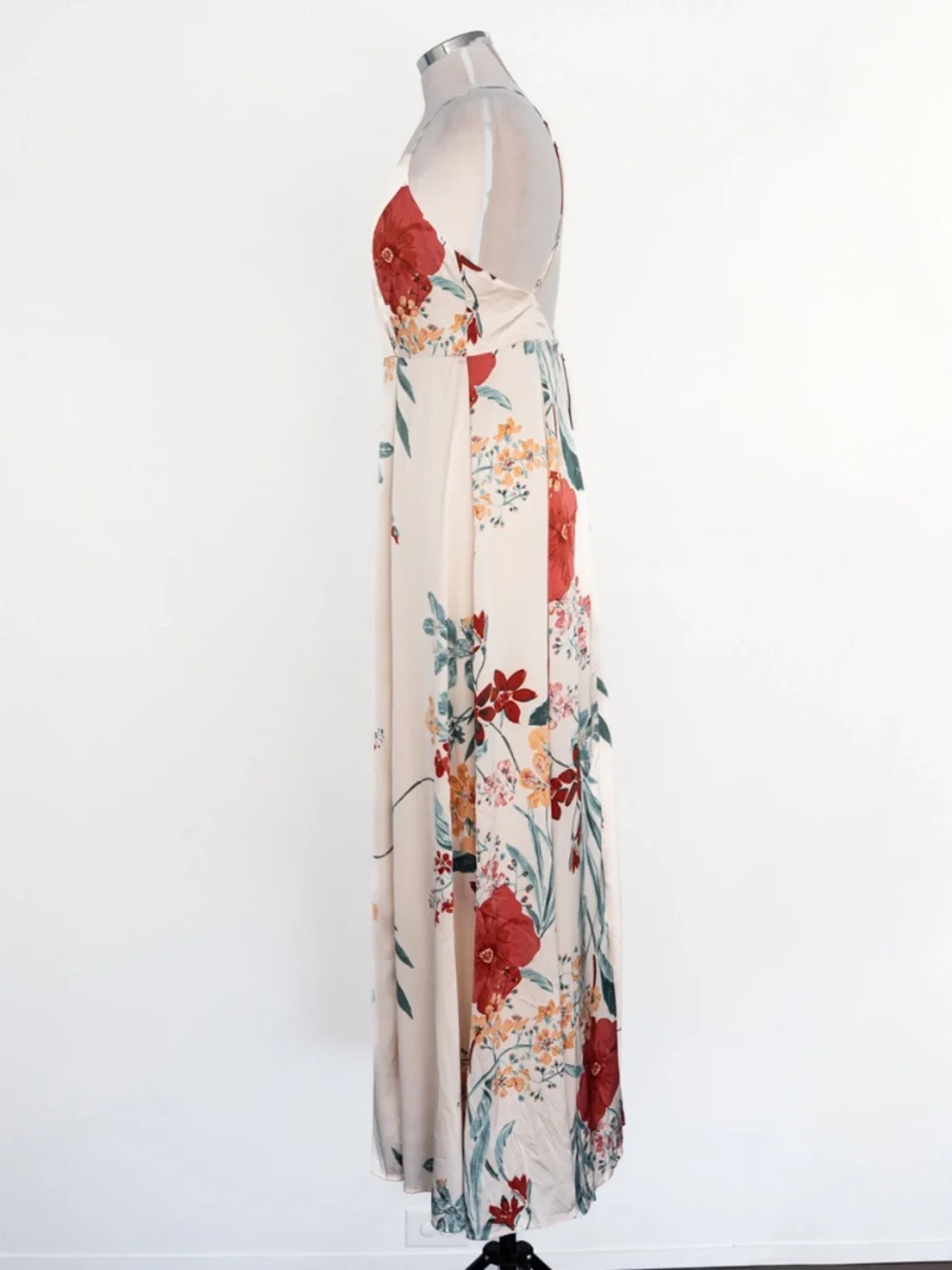 Lulus - Still‎ The One Floral Faux Wrap Gown In Cream Floral Print